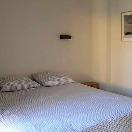 Appartement Avec Vue Et Jardin Formigueres Luaran gambar