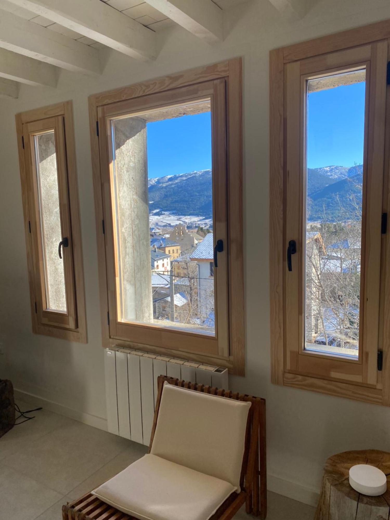Appartement Avec Vue Et Jardin Formigueres Luaran gambar