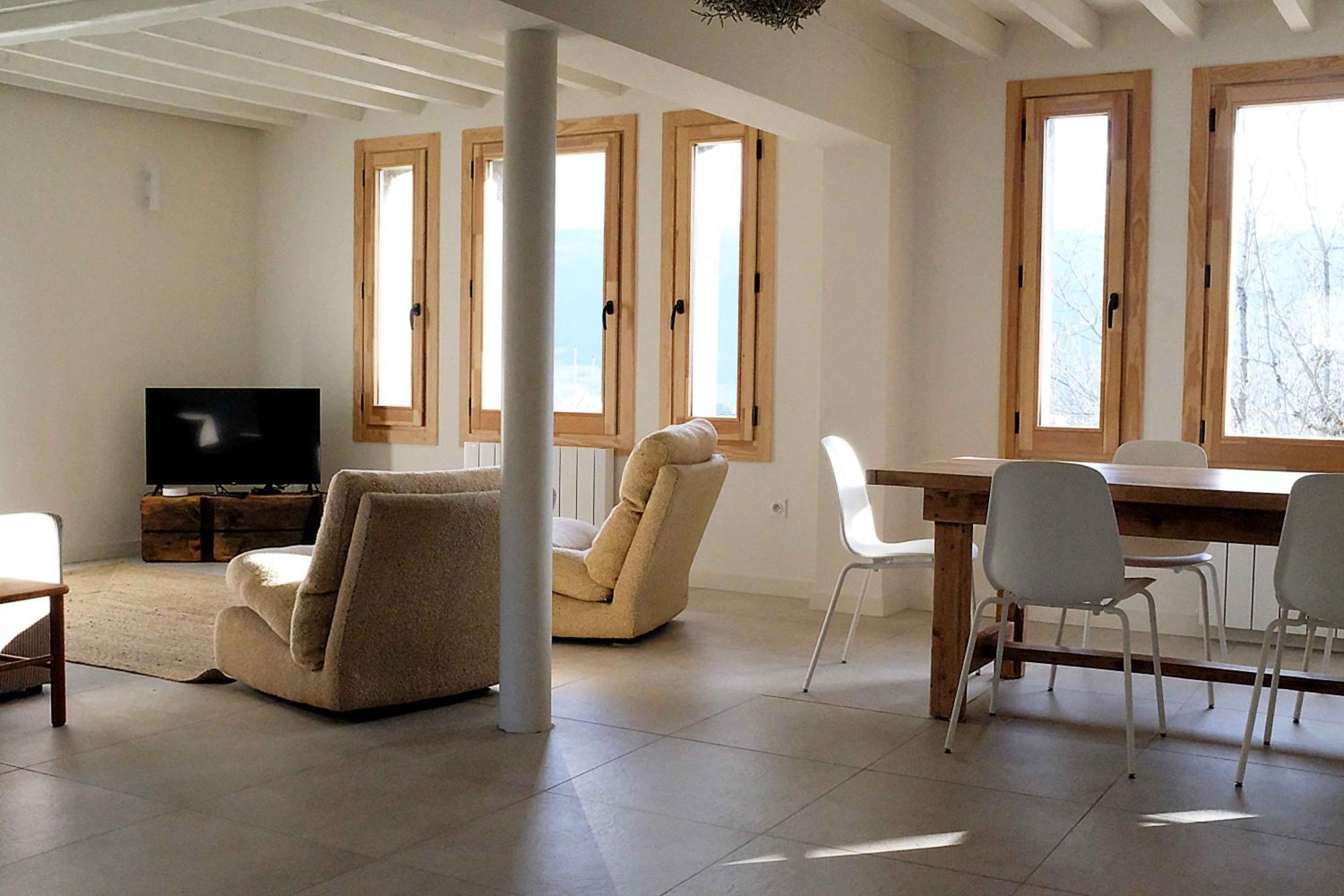Appartement Avec Vue Et Jardin Formigueres Luaran gambar